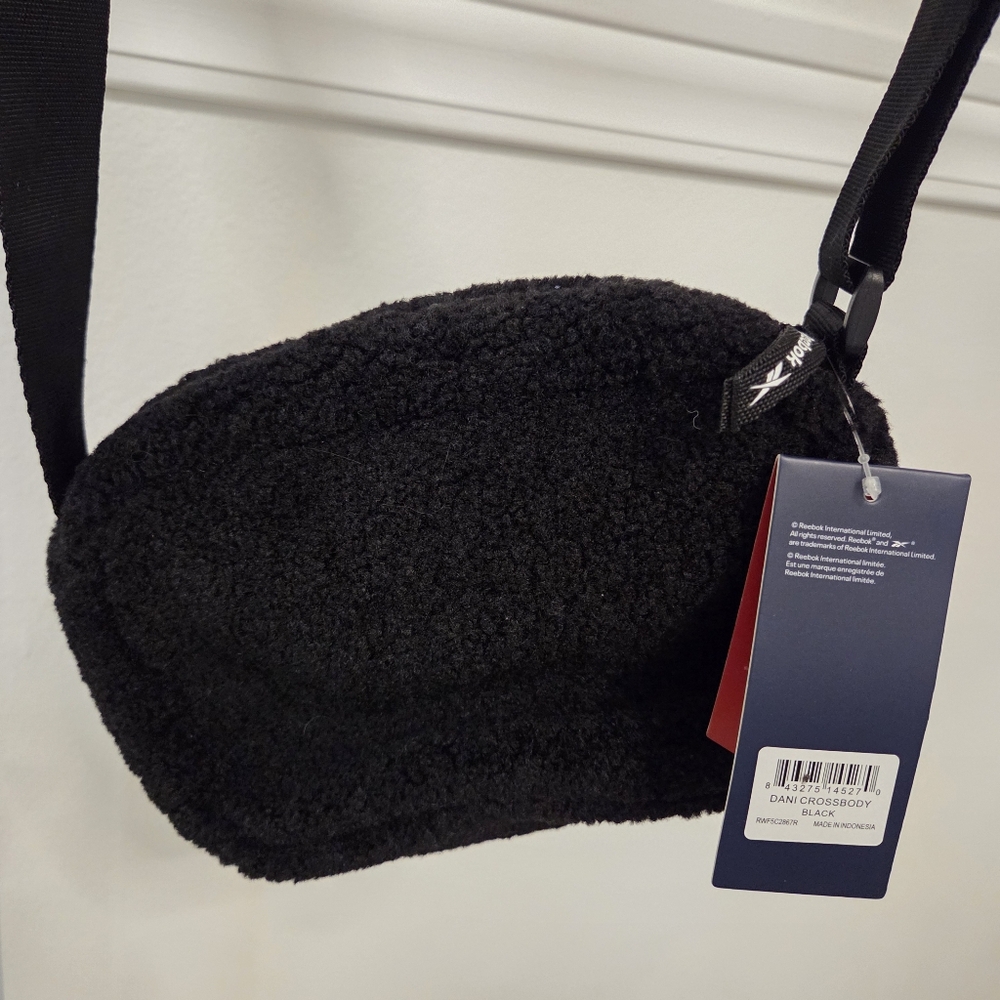 Reebok Dani Crossbody Crossbody shoulder Bag. - Picture 4 of 6